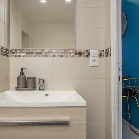 Doumer - Cosy Deux Pieces - Frontiere Monaco Apartment *